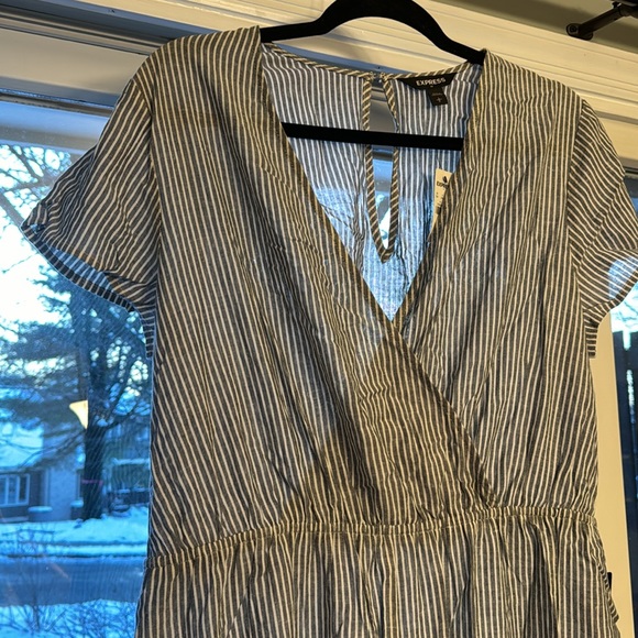 Express | NWT stripped jumpsuit - Picture 2 of 6